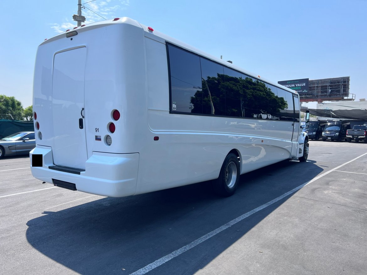 Executive Shuttle for Sale in Anaheim, CA - Photo 17