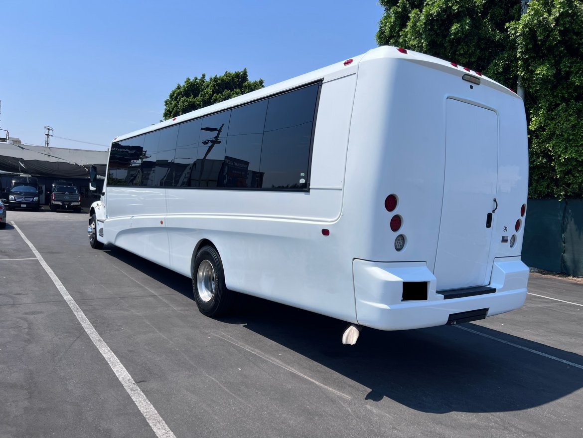 Executive Shuttle for Sale in Anaheim, CA - Photo 18