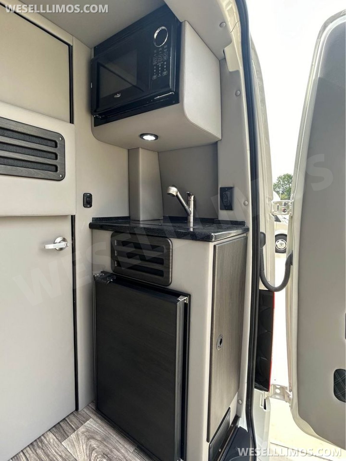 Sprinter for Sale in Baton Rouge, LA - Photo 17