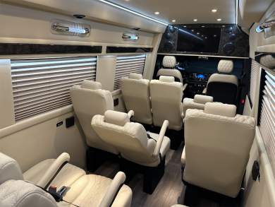 2024 AWD 15 Passenger Coach Minibus Auto Elite Mercedes-Benz Sprinter