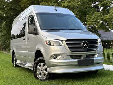 2023 AWD Transformer 144WB 9 Passenger Auto Elite Mercedes-Benz Sprinter