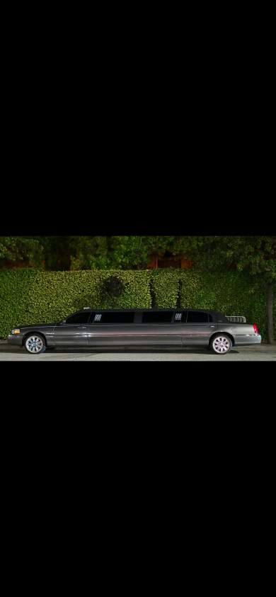 2005 Krystal Coach Lincoln 120 5th door  Limousine