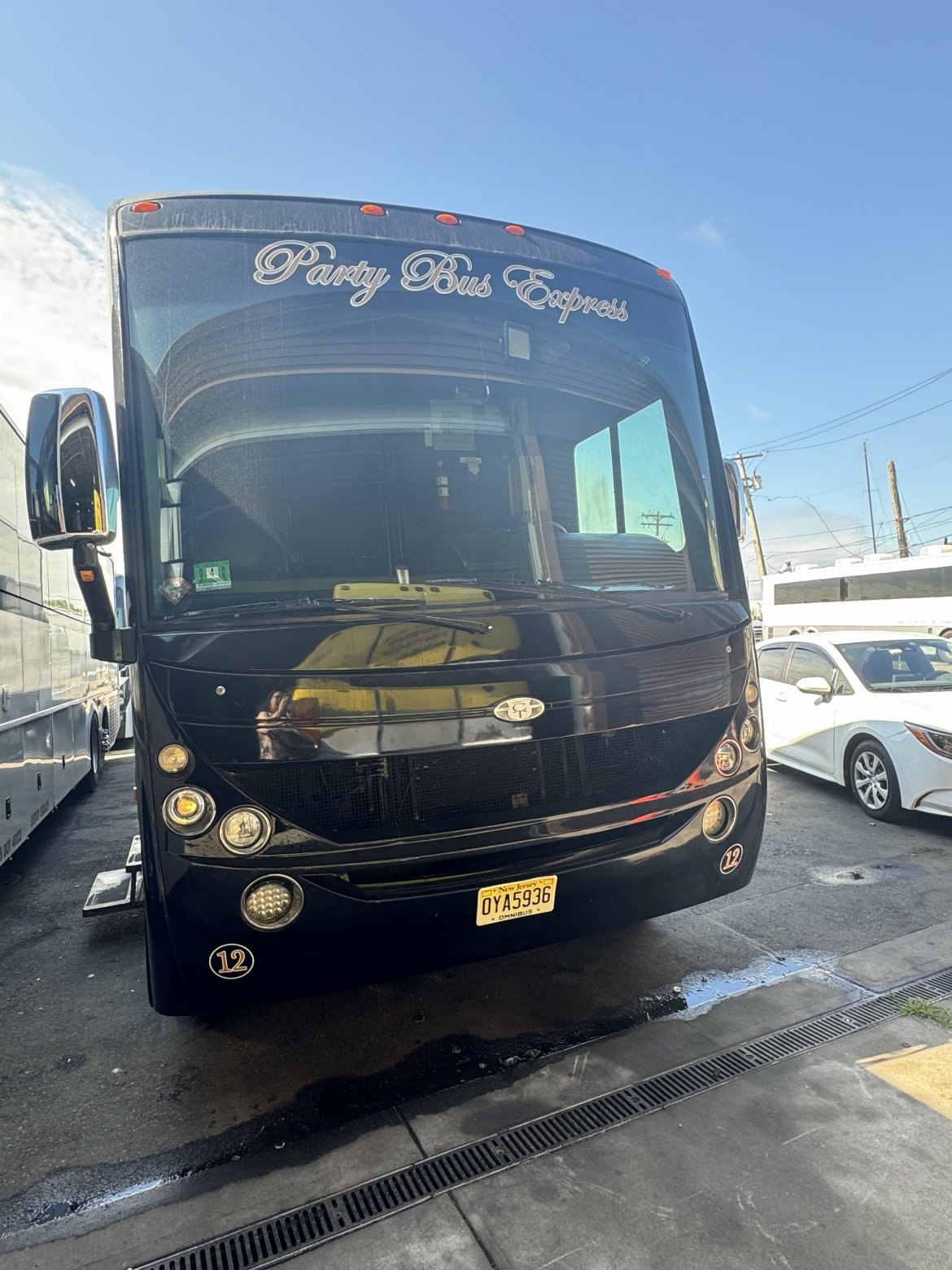 Limo Bus for sale: 2008 Ford F550 by CT Coach