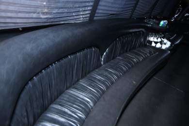 2008 International 3200 Series Krystal Coach KK38 Limo Bus for Sale in Oceanside, New York, US - Photo 4