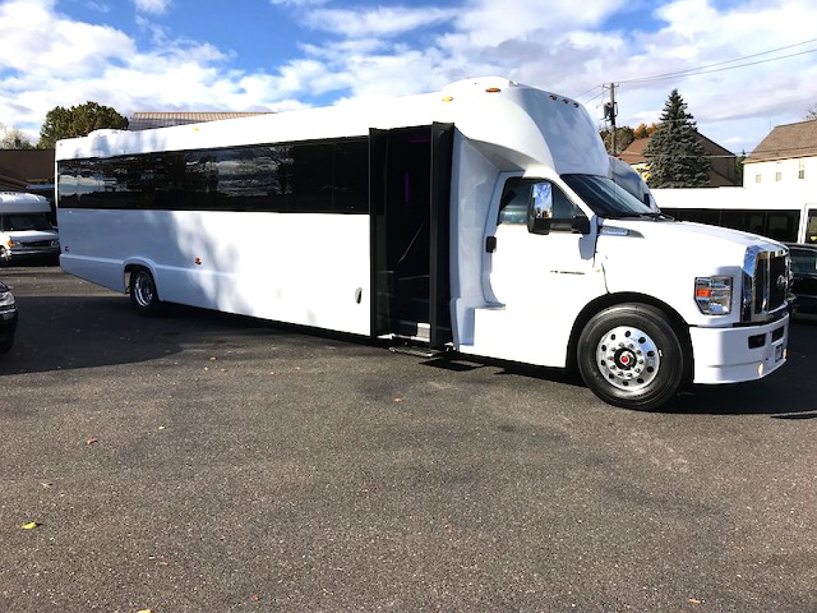 Photo of Limo Bus for sale: 2018 Ford F-650 42&quot; by Tiffany Coach