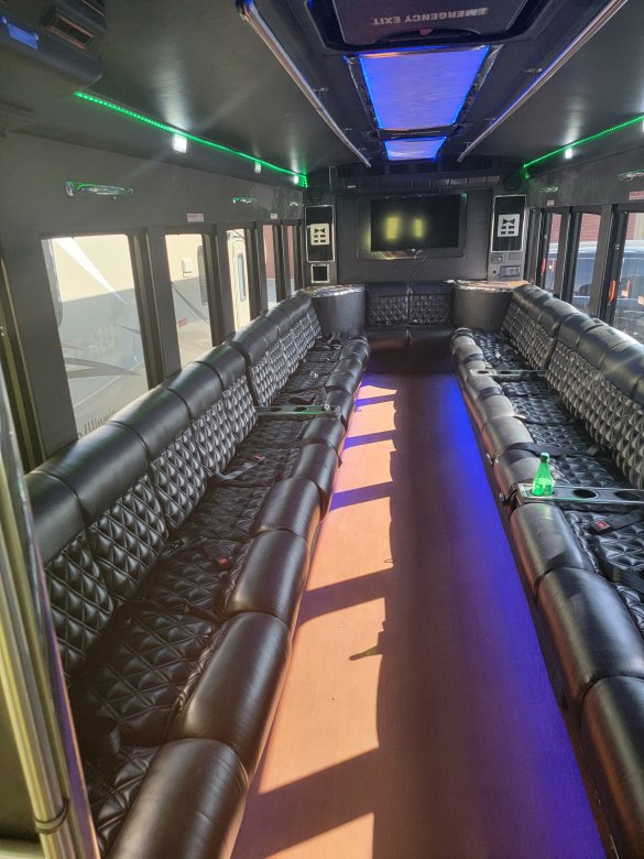 2014 International 2014 Limo Bus