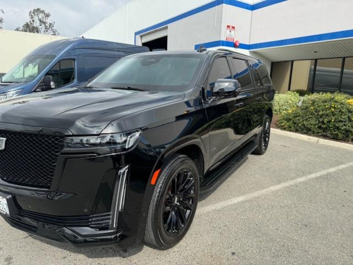 SUV for Sale in Ontario, CA - Photo 2