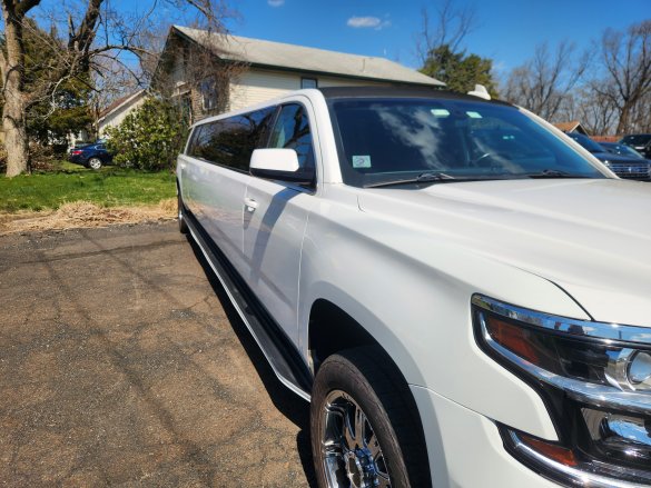 2015 pinnaclelimousinemfg Chevrolet suburban SUV Stretch