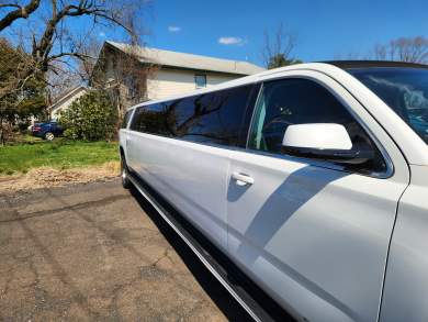 2015 pinnaclelimousinemfg Chevrolet suburban SUV Stretch