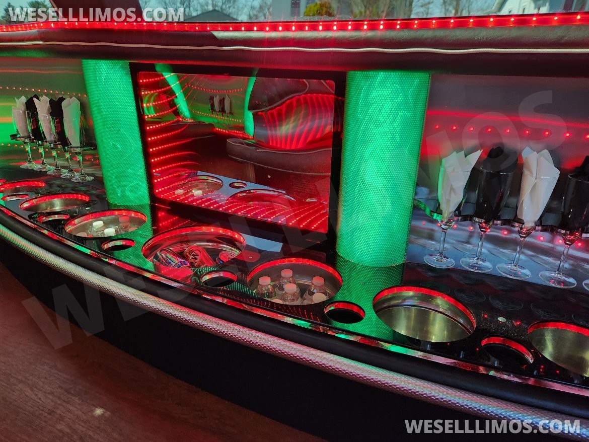 Photo of SUV Stretch for sale: 2015 Chevrolet suburban 140&quot; by pinnaclelimousinemfg