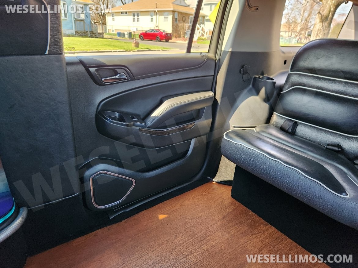 Photo of SUV Stretch for sale: 2015 Chevrolet suburban 140&quot; by pinnaclelimousinemfg