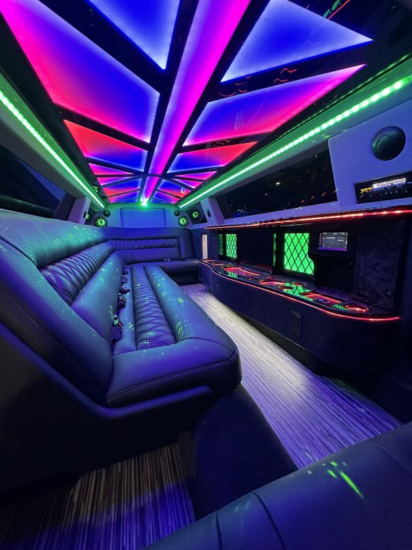 2023 Chrysler 300 Limousine for Sale in Springfield, MO - Main Photo