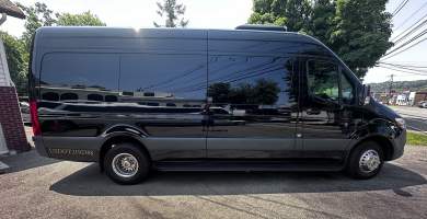 2021 Platinum Big Toys Mercedes-Benz Sprinter Limousine