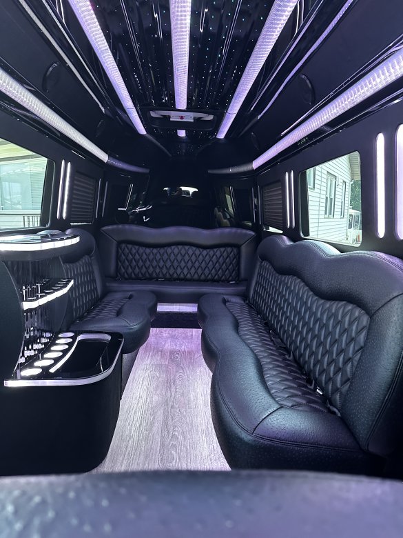 2021 Platinum Big Toys Mercedes-Benz Sprinter Limousine