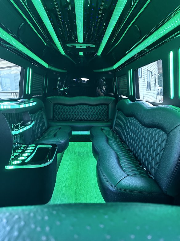 2021 Platinum Big Toys Mercedes-Benz Sprinter Limousine