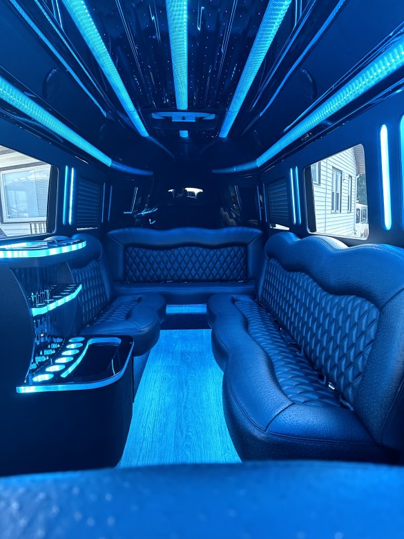 2021 Platinum Big Toys Mercedes-Benz Sprinter Limousine