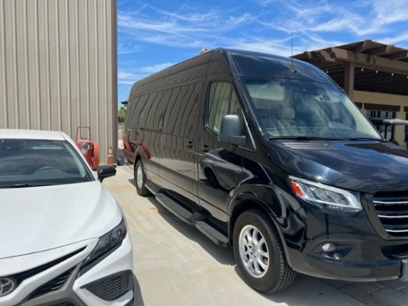 2021 Ultimate Toys Mercedes-Benz Ultimate Sprinter Limo