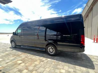 2021 Ultimate Toys Mercedes-Benz Ultimate Sprinter Limo