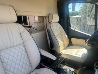 2021 Ultimate Toys Mercedes-Benz Ultimate Sprinter Limo