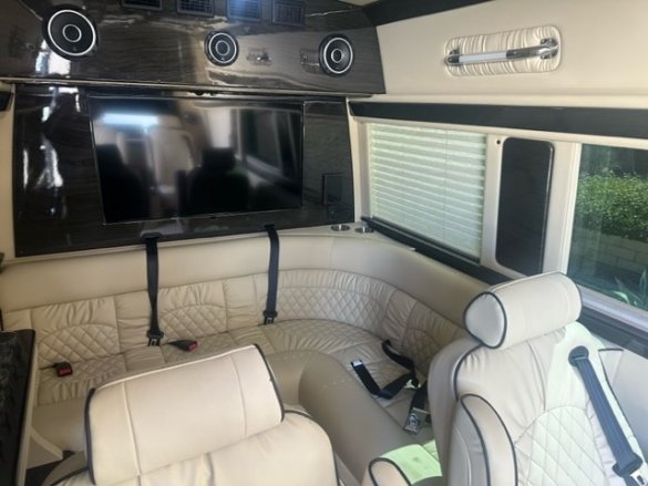 2021 Ultimate Toys Mercedes-Benz Ultimate Sprinter Limo