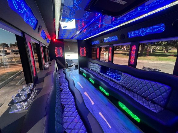 2017 Ford E450 20 Passenger Limo Bus for Sale in Corona, CA - Photo 2