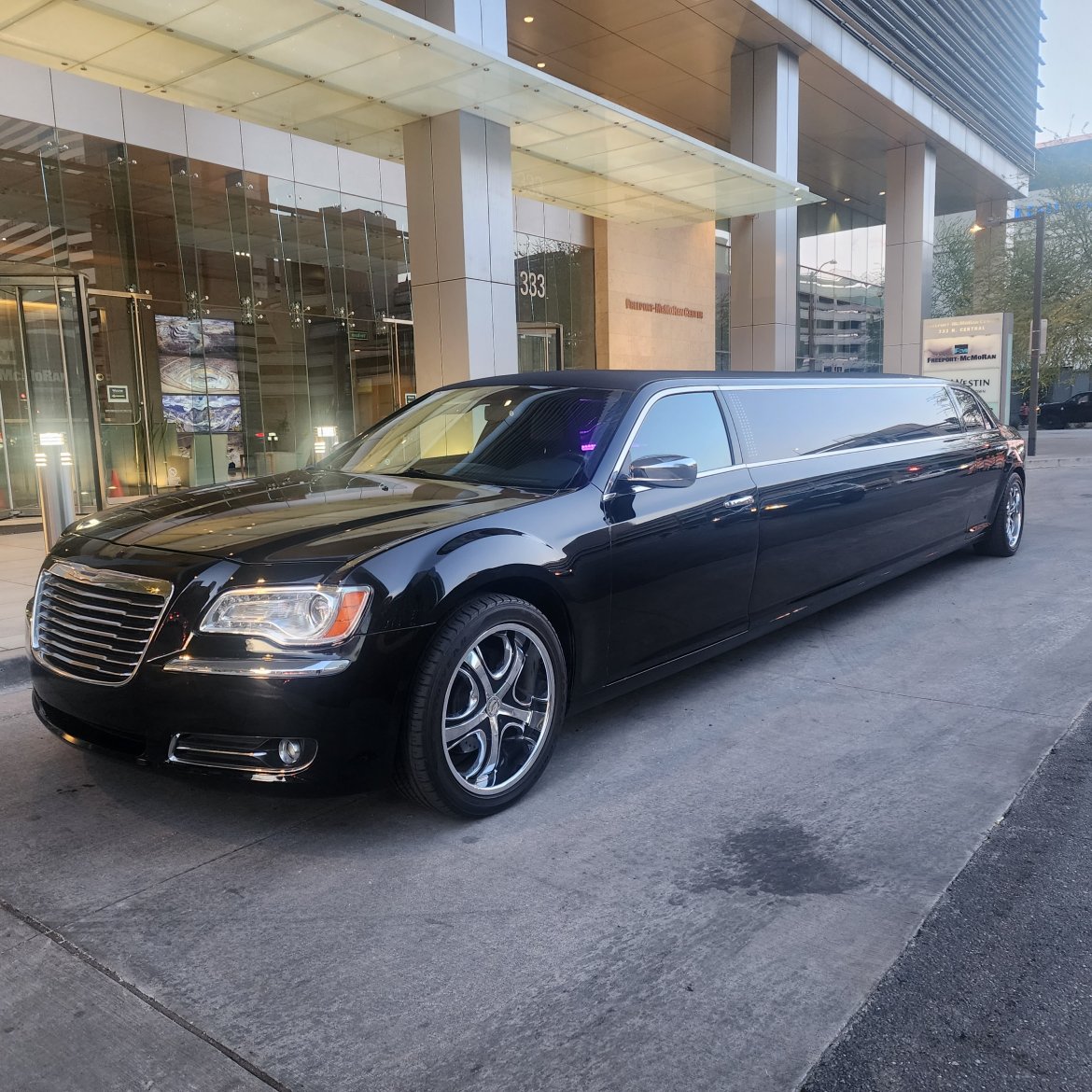 Photo of Limousine for sale: 2012 Chrysler 300 by SPV
