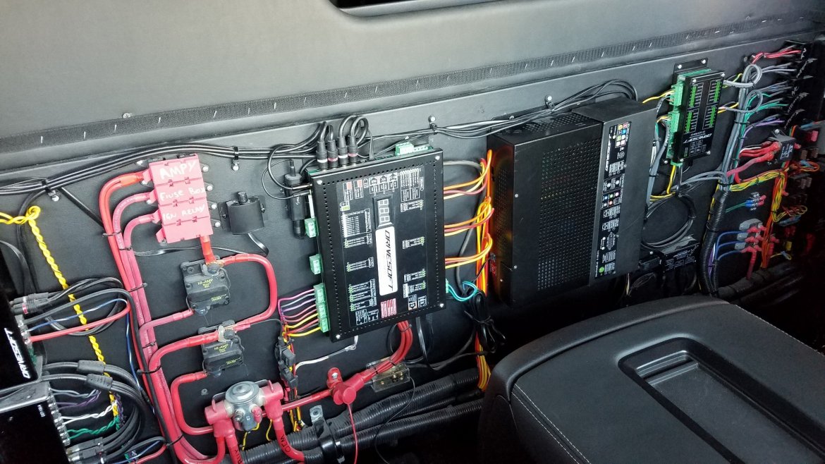 Photo of Limousine for sale: 2012 Chrysler 300 by SPV