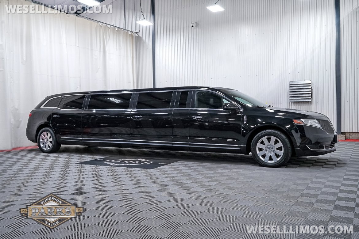 Limousine for Sale in Somers, CT - Photo 4