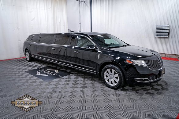 2014 Royale Lincoln MKT Limousine