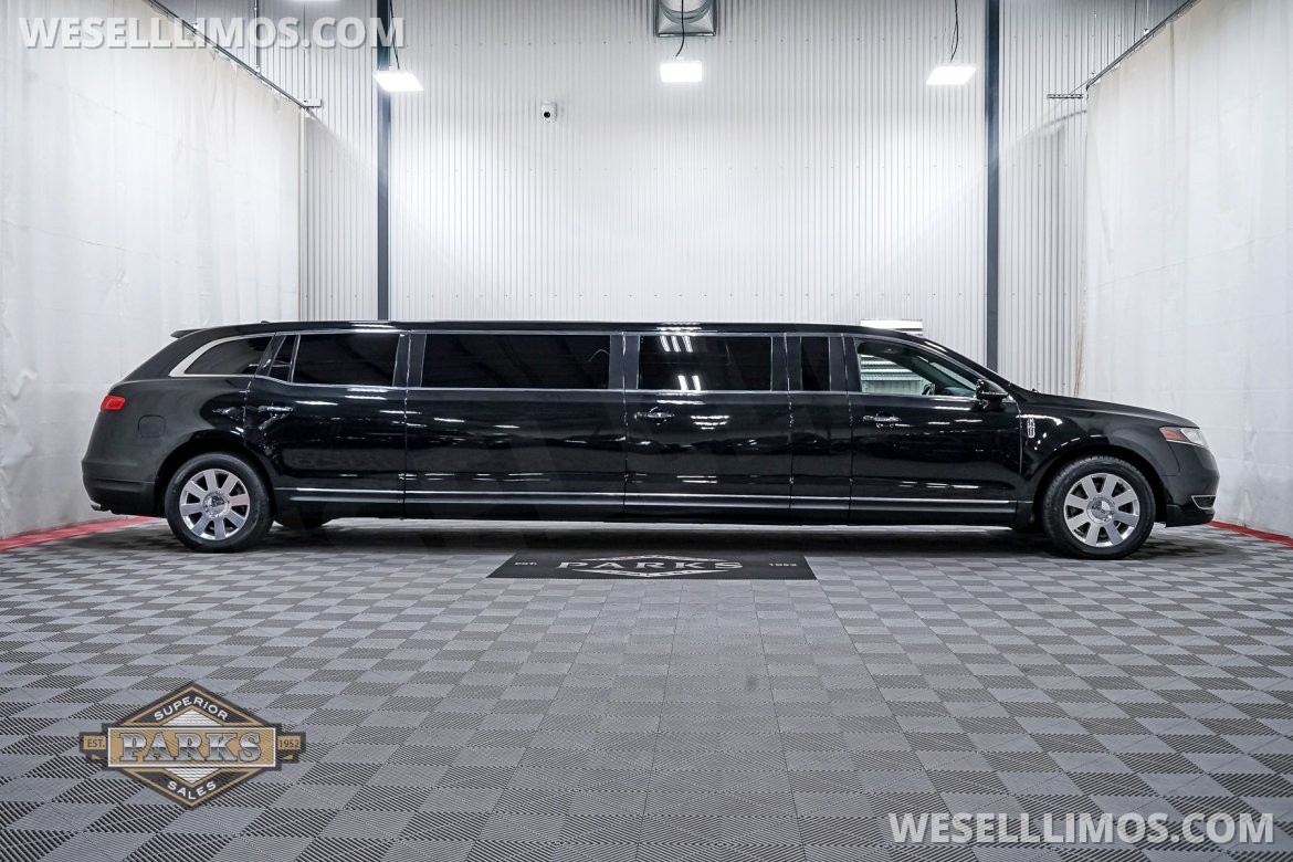 Limousine for Sale in Somers, CT - Photo 8