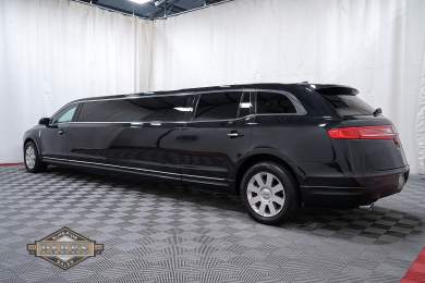 2014 Royale Lincoln MKT Limousine