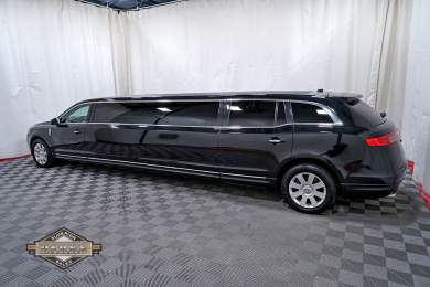 2014 Royale Lincoln MKT Limousine