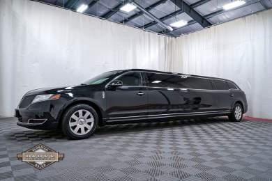 2014 Royale Lincoln MKT Limousine