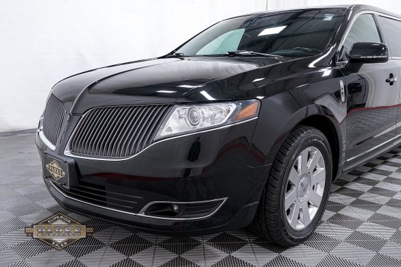 2014 Royale Lincoln MKT Limousine