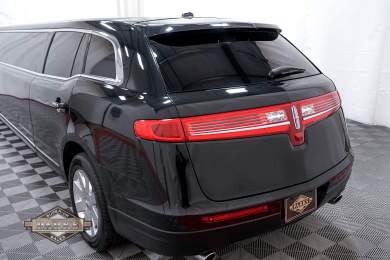 2014 Royale Lincoln MKT Limousine