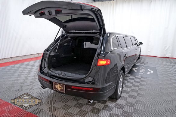 2014 Royale Lincoln MKT Limousine