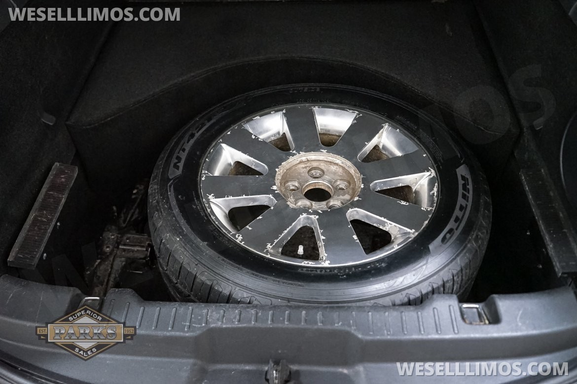 Limousine for Sale in Somers, CT - Photo 37