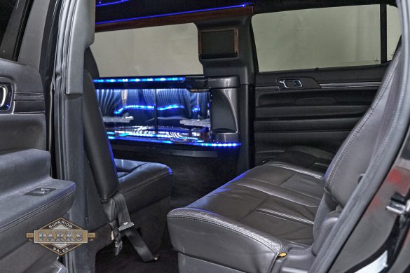 2014 Royale Lincoln MKT Limousine