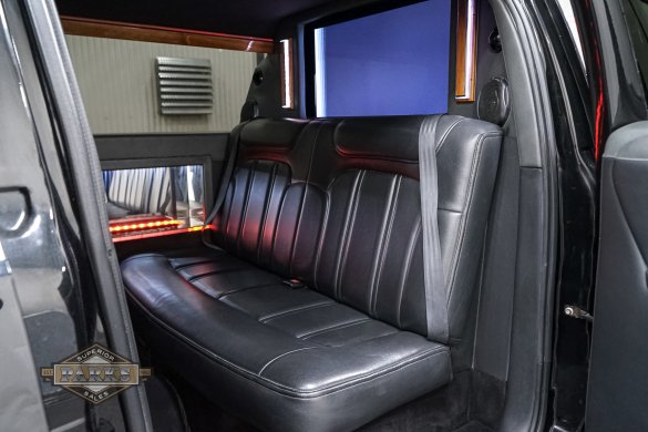 2014 Royale Lincoln MKT Limousine