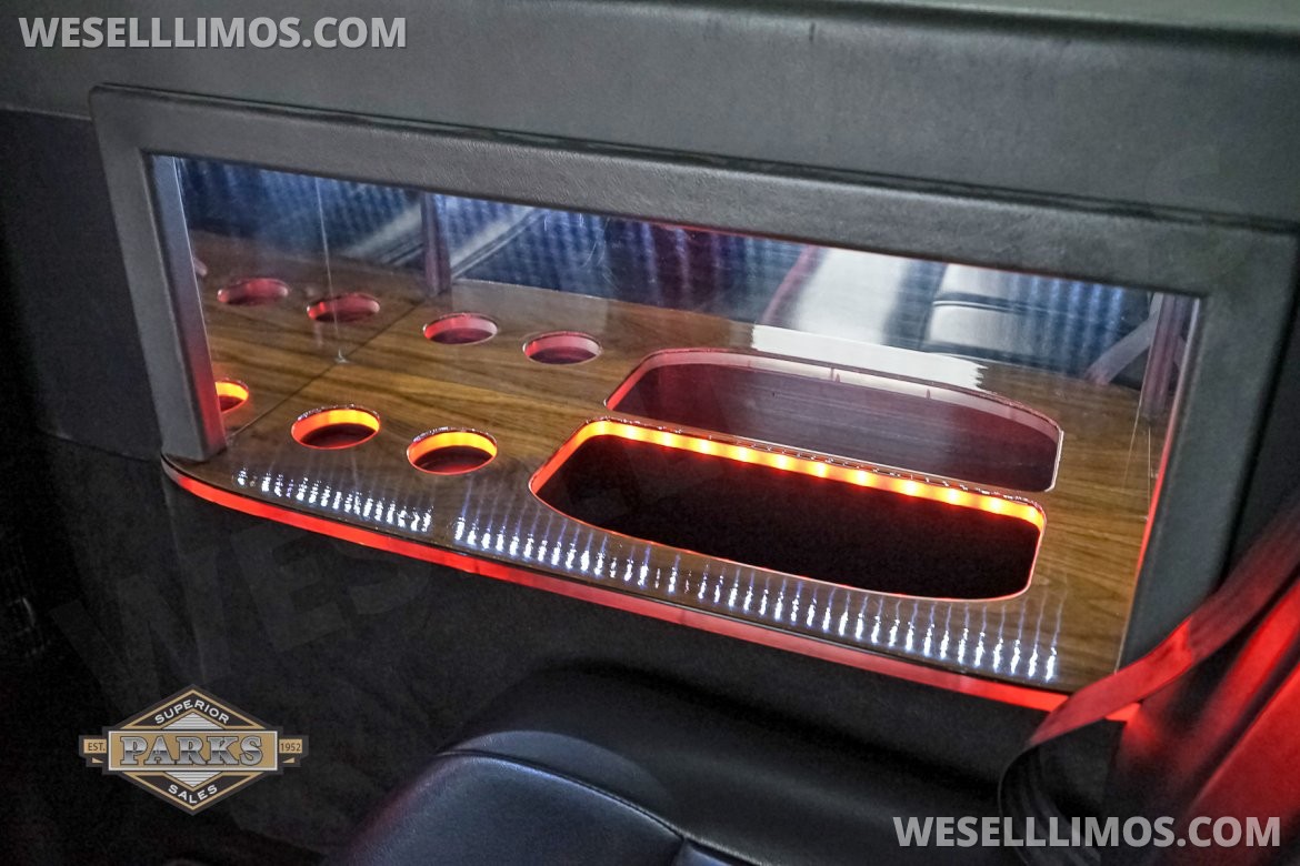 Limousine for Sale in Somers, CT - Photo 64