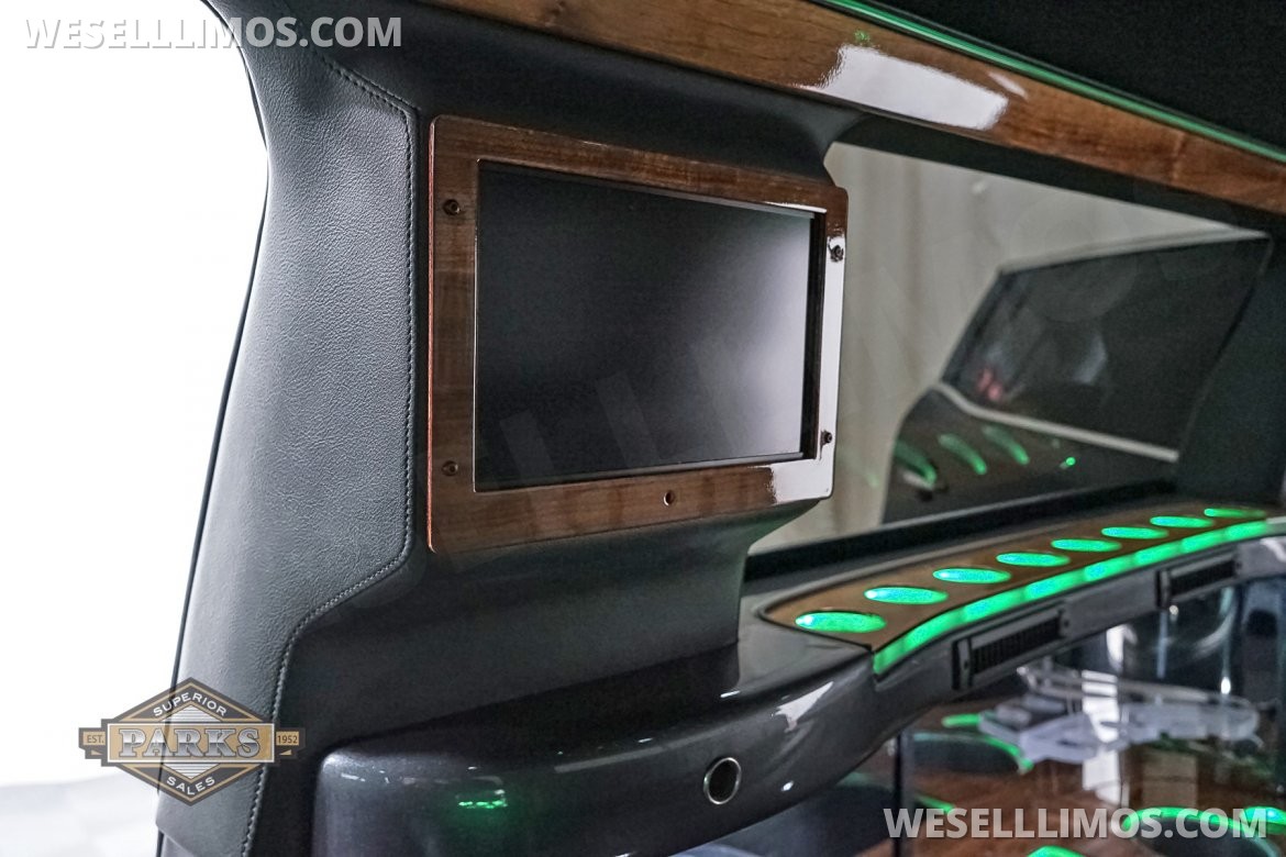 Limousine for Sale in Somers, CT - Photo 71