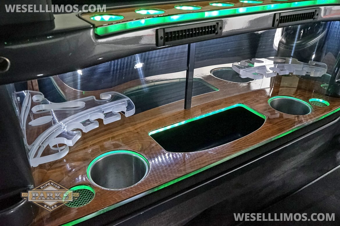 Limousine for Sale in Somers, CT - Photo 75