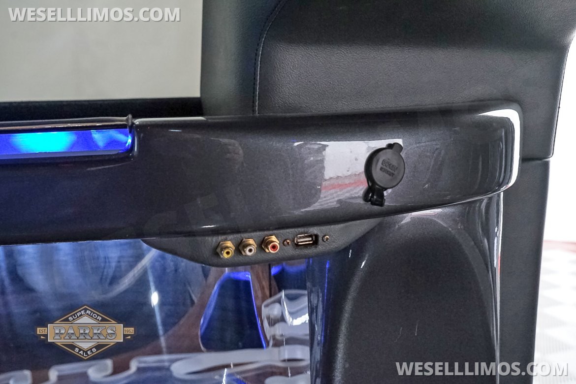 Limousine for Sale in Somers, CT - Photo 76