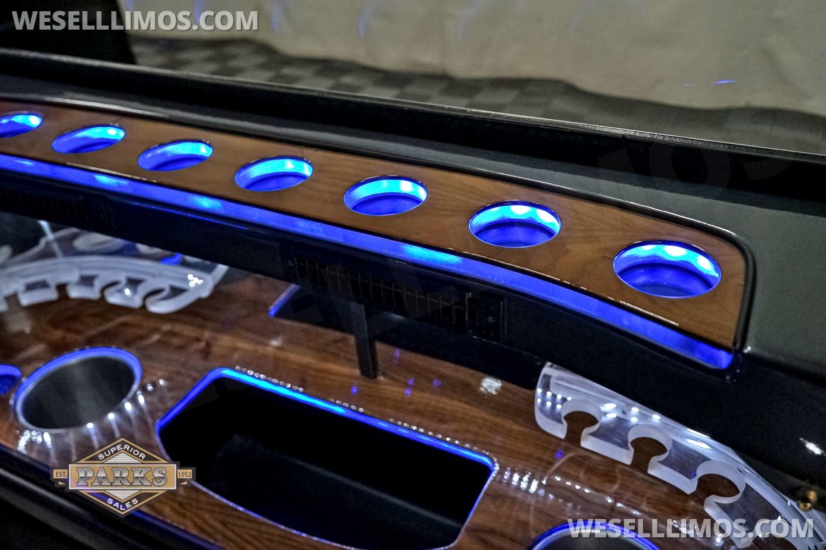 Limousine for Sale in Somers, CT - Photo 77
