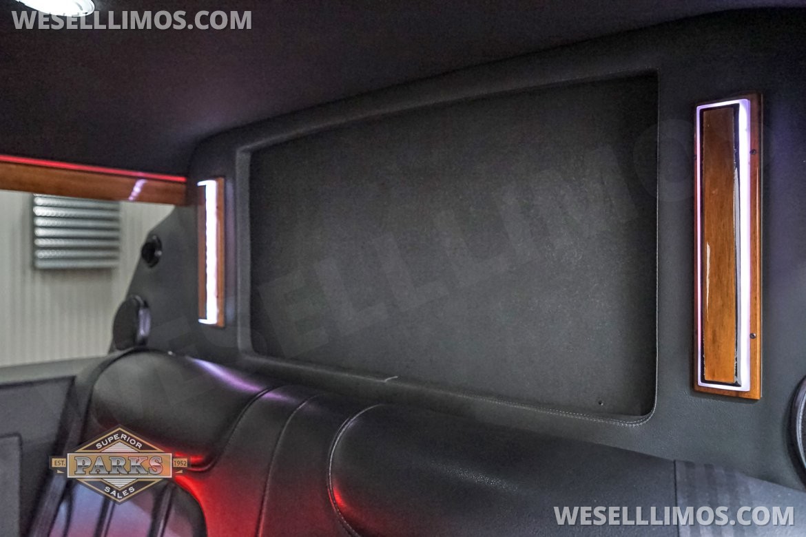 Limousine for Sale in Somers, CT - Photo 86