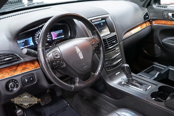 2014 Royale Lincoln MKT Limousine