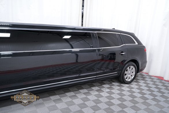 2014 Royale Lincoln MKT Limousine