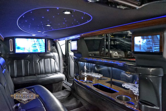 2014 Royale Lincoln MKT Limousine