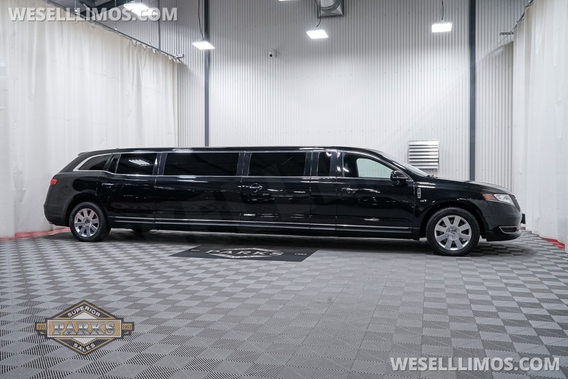 Limousine for Sale in Somers, CT - Photo 152