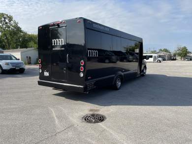 2017 Ford E450 Limo Bus for Sale in Chicago, IL - Photo 2
